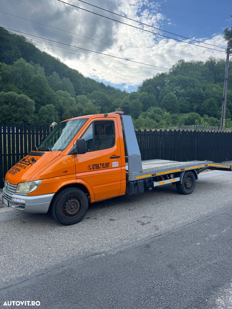 Mercedes-Benz Sprinter - 2