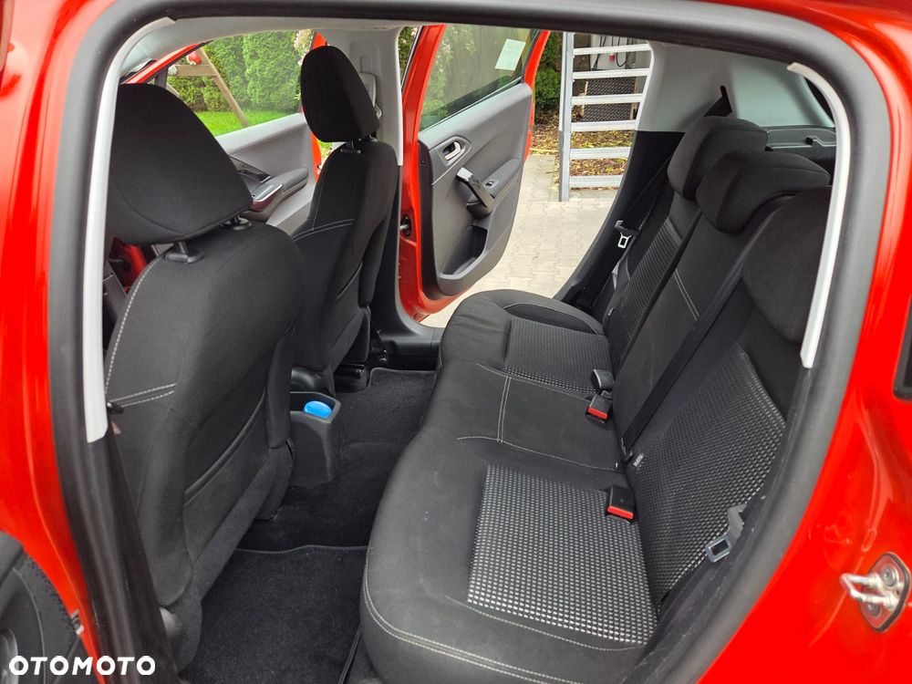 Peugeot 208 1.2 PureTech GPF Allure S&S - 7