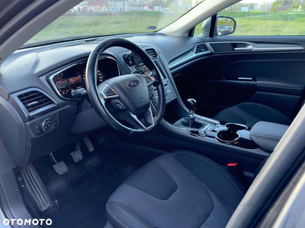 Ford Mondeo - 10