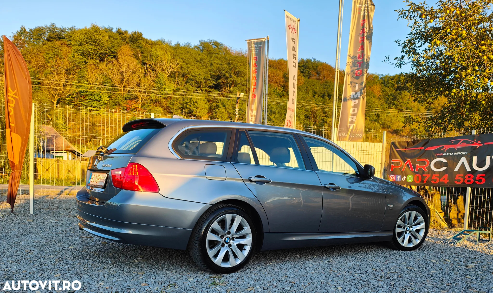 BMW Seria 3 320d xDrive Aut. - 3
