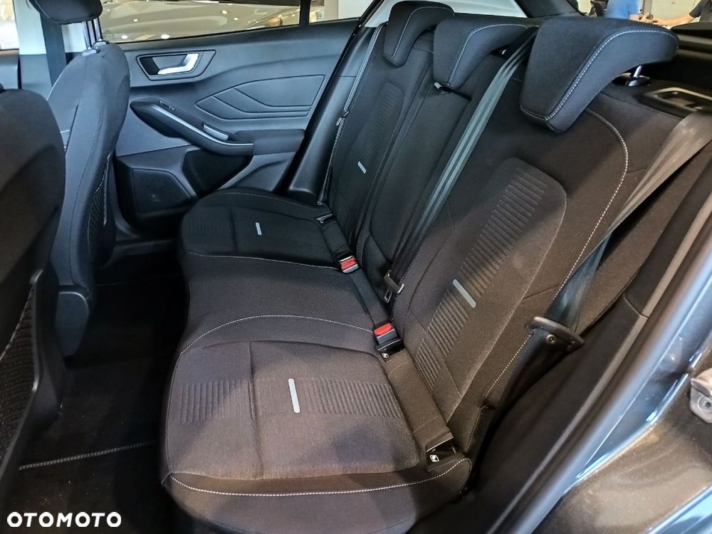 Ford Focus - 18