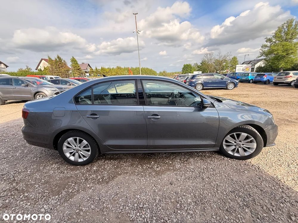 Volkswagen Jetta 2.0 TDI DPF BMT Comfortline - 10