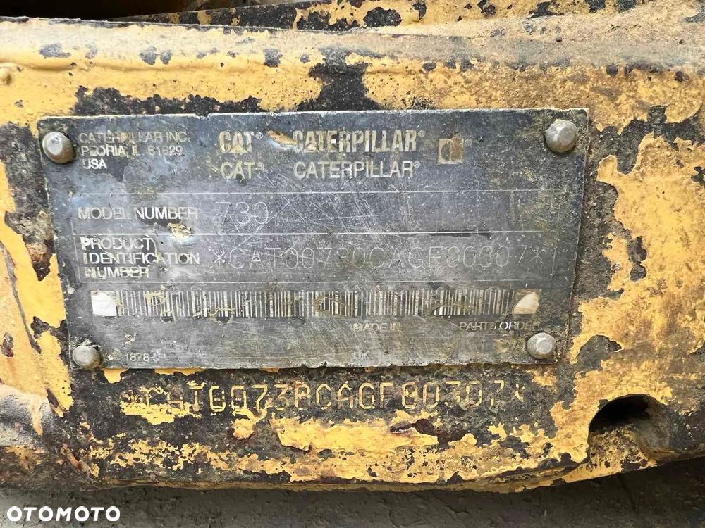 Caterpillar 730 - 10