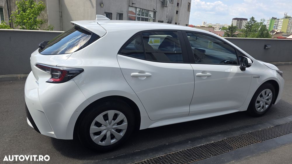 Toyota Corolla 1.8 HSD Business - 3