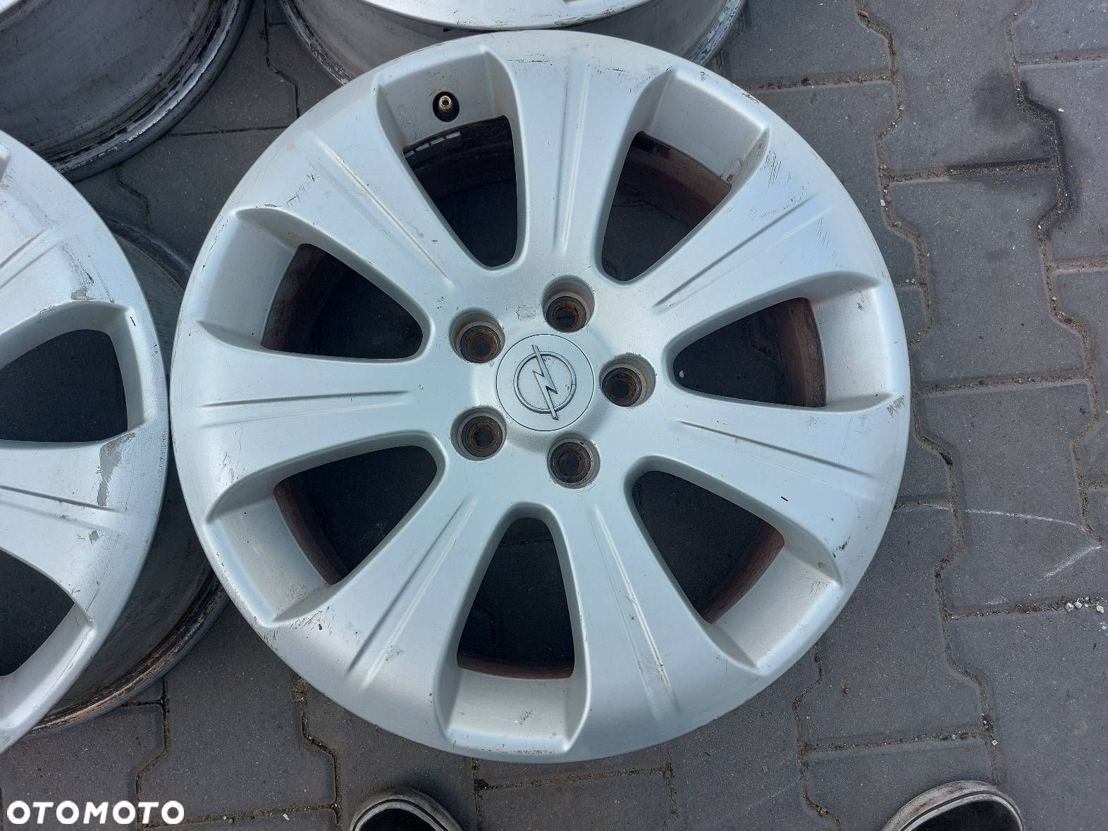 FELGA ALUMINIOWA 4 SZT 5X110 7JX17 ET39 FI 65.1 OPEL OMEGA B FL 13257341 - 4