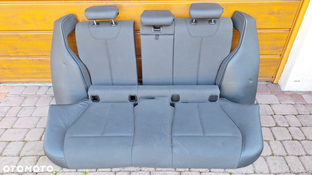 Fotele grzane BMW F30, półskóry wraz z boczkami drzwi, konsola i dekorami - 2