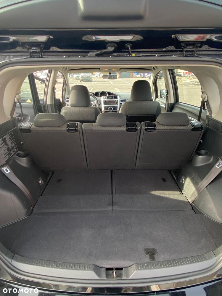 Toyota Verso 1.8 Premium 7os - 12