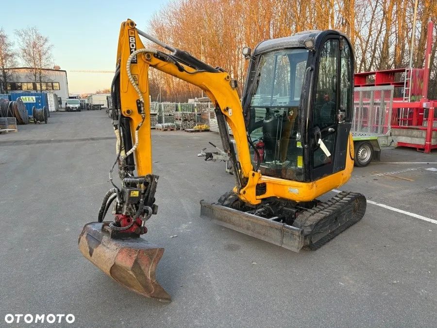 JCB 8018 - 1