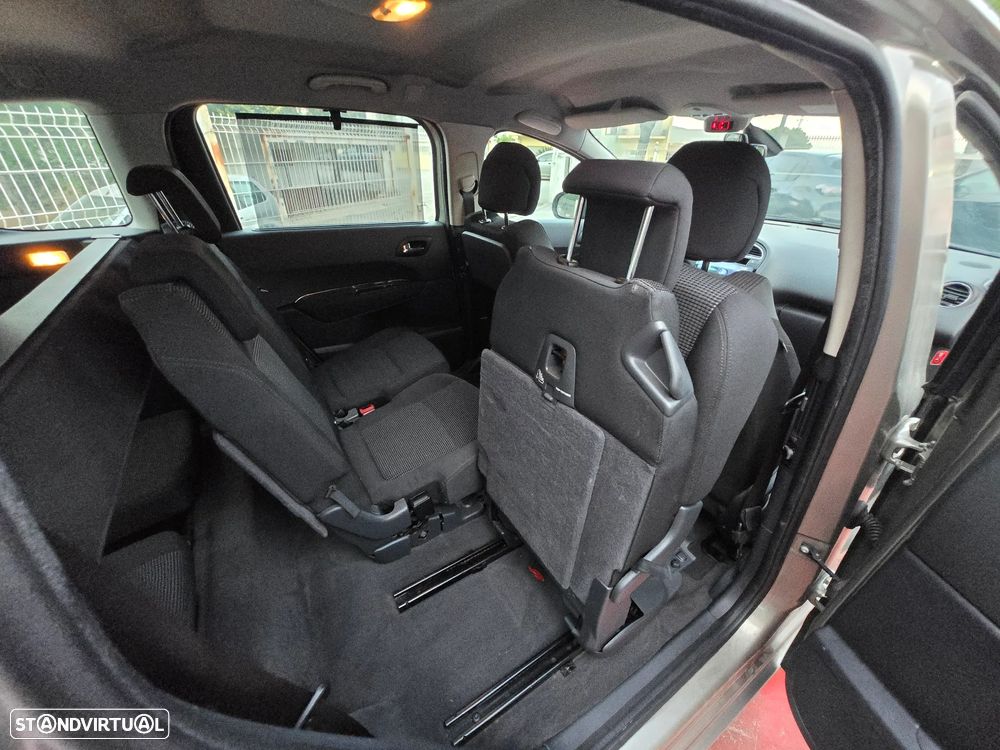 Peugeot 5008 1.6 HDi Premium - 21