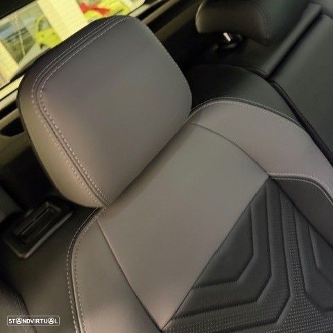 Jeep Compass 74 kWh First Edition - 14
