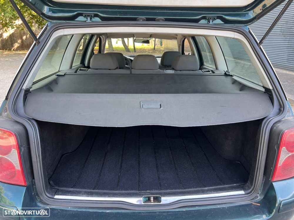 VW Passat Variant 1.9 TDi Confortline - 13