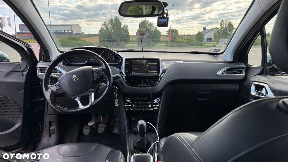Peugeot 2008 1.6 e-HDi Style S&S - 8