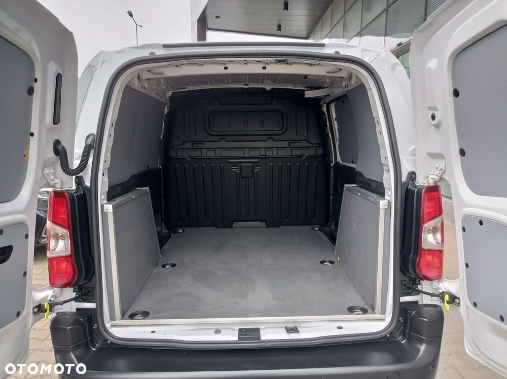 Toyota Proace City - 17