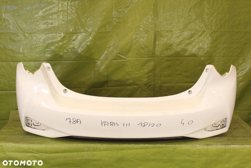 Zderzak tył Toyota Yaris III 2017-2020r. - 1
