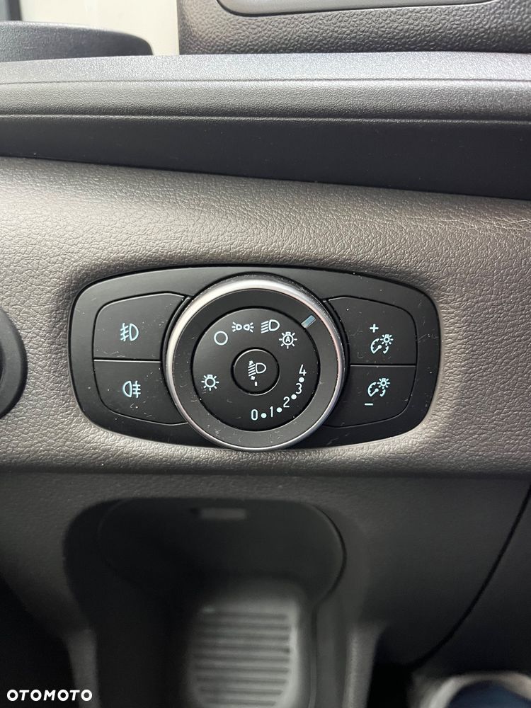 Ford Transit - 10