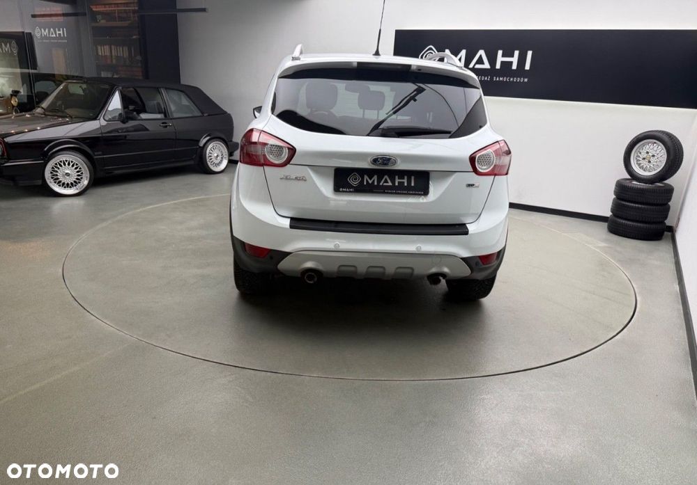 Ford Kuga - 9