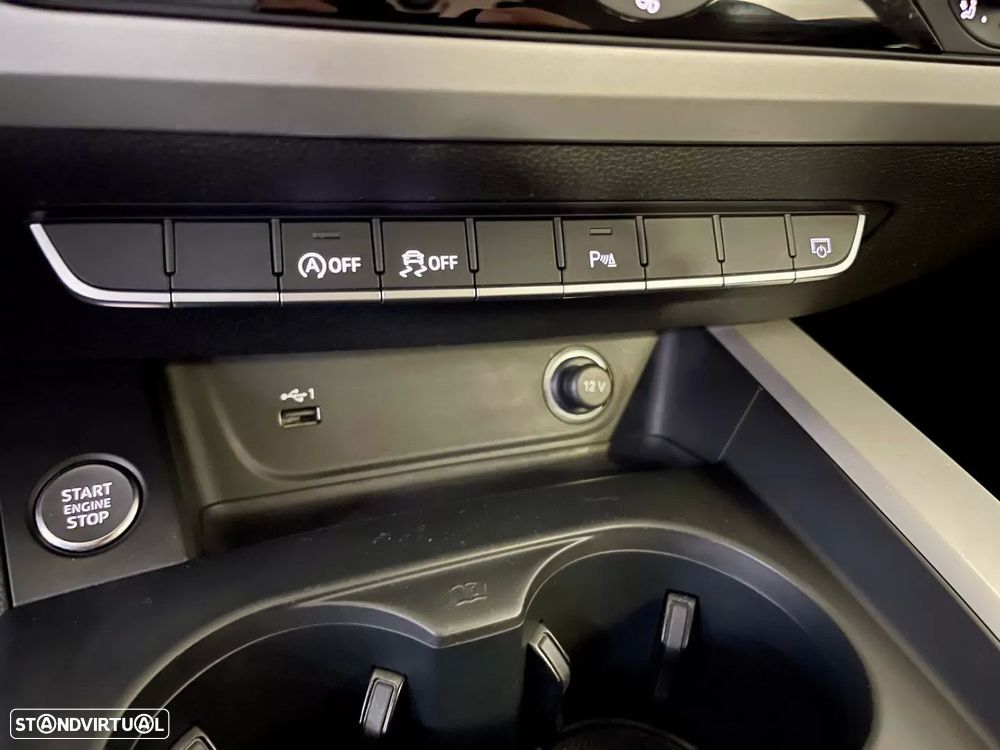 Audi A4 Avant 30 TDI S tronic - 26