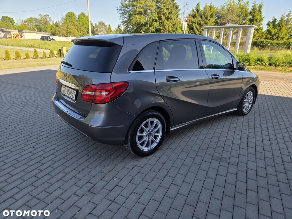 Mercedes-Benz Klasa B 180 7G-DCT - 6