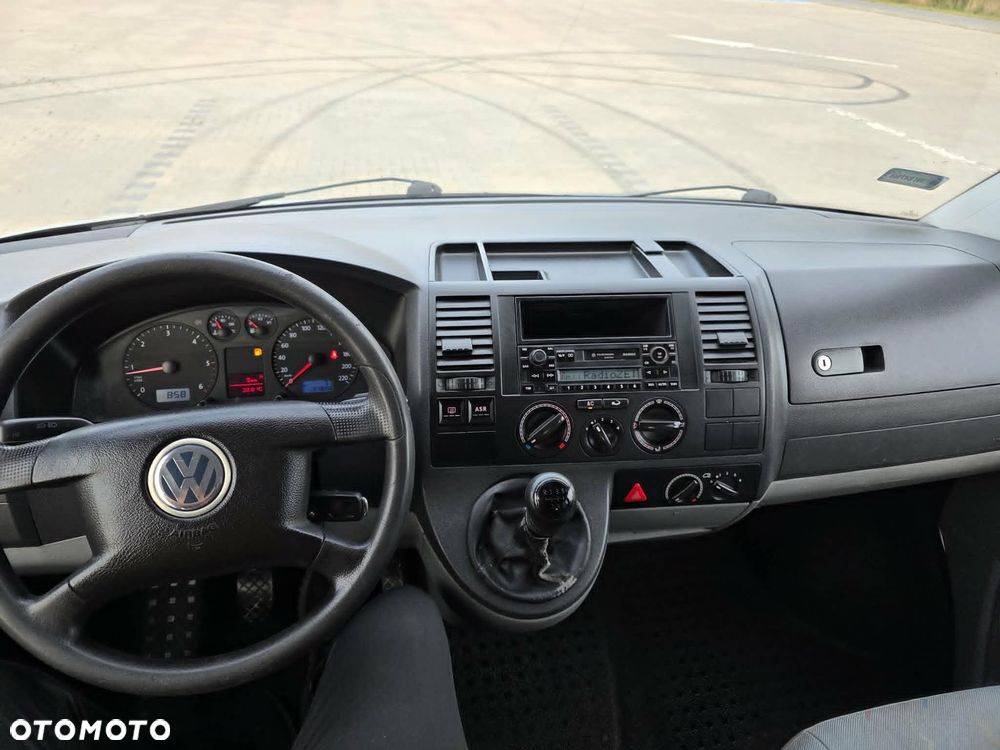 Volkswagen Transporter - 19