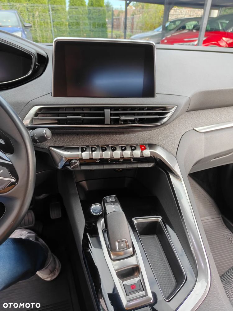 Peugeot 3008 1.5 BlueHDi Allure Pack S&S EAT8 - 11