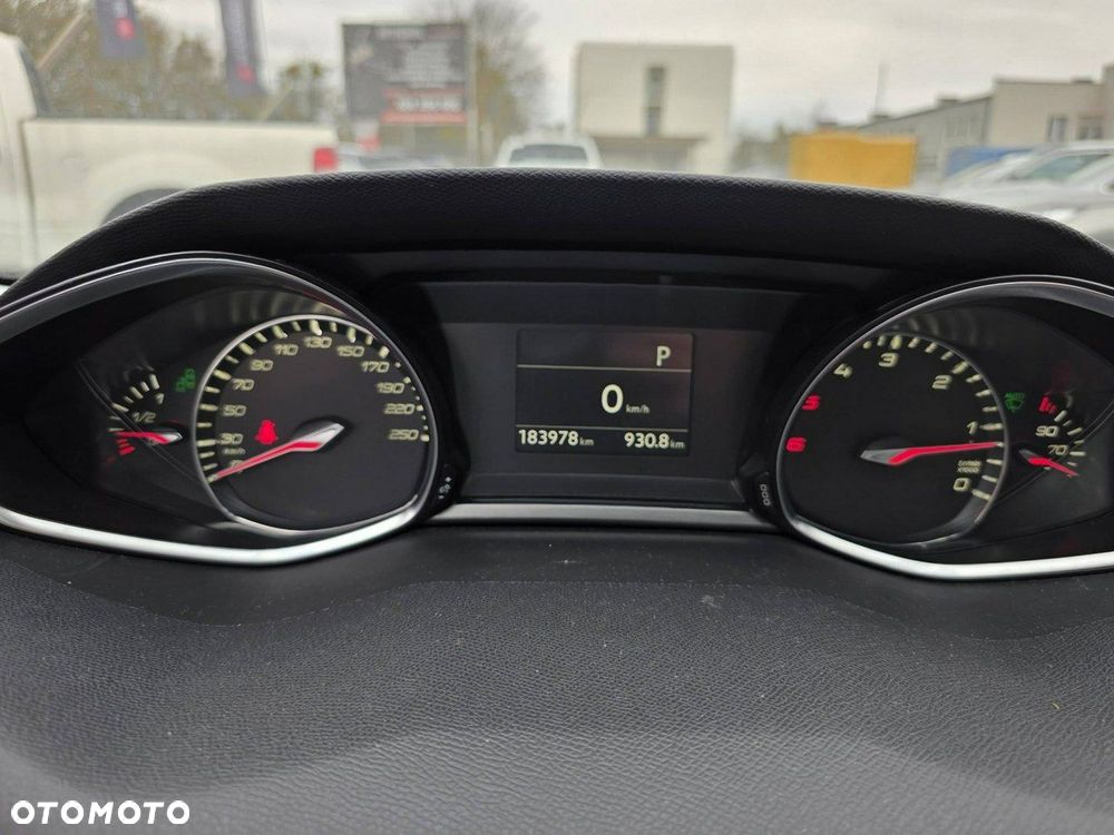 Peugeot 308 BlueHDi 120 EAT6 Stop & Start Active Business-Paket - 11