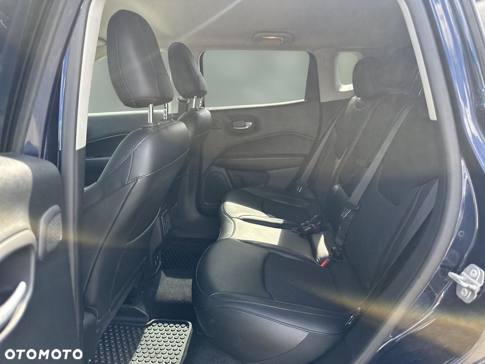 Jeep Compass - 14