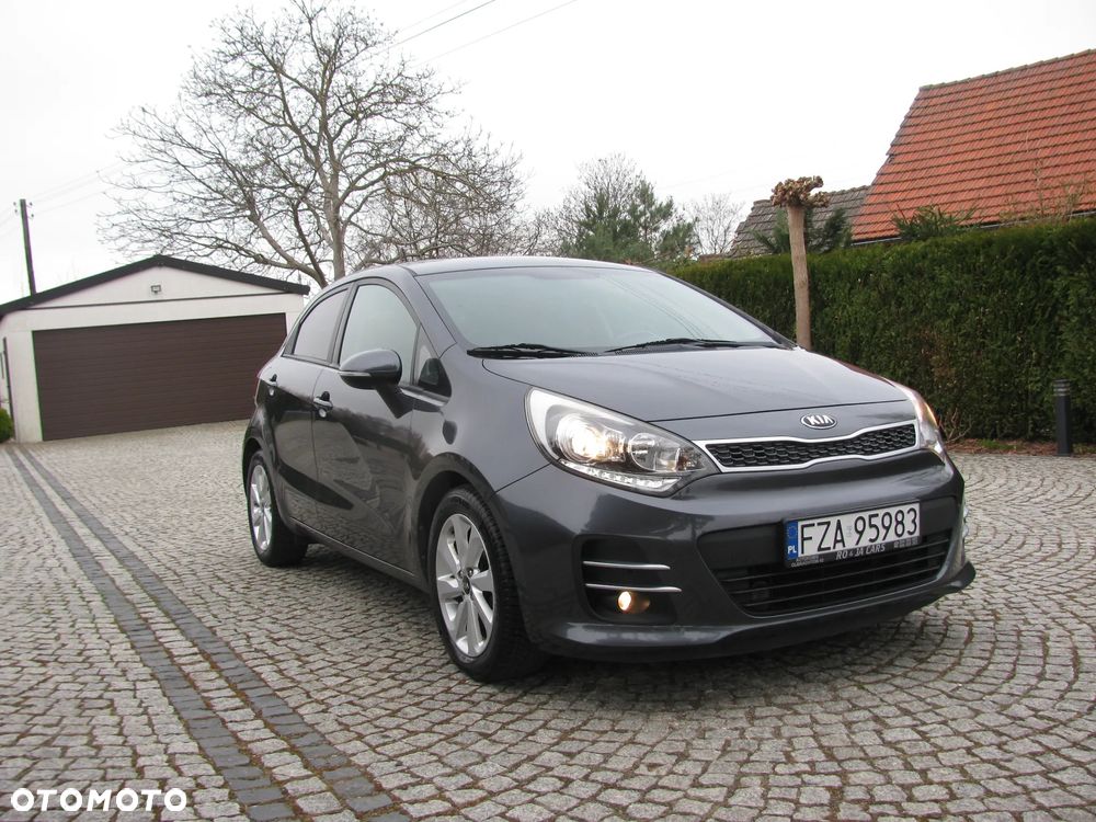 Kia Rio 1.2 Dream Team Edition - 39