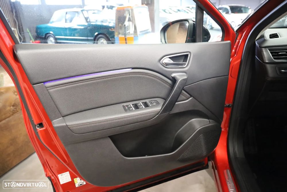 Renault Captur 1.6 E-Tech Plug-In Initiale Paris - 33