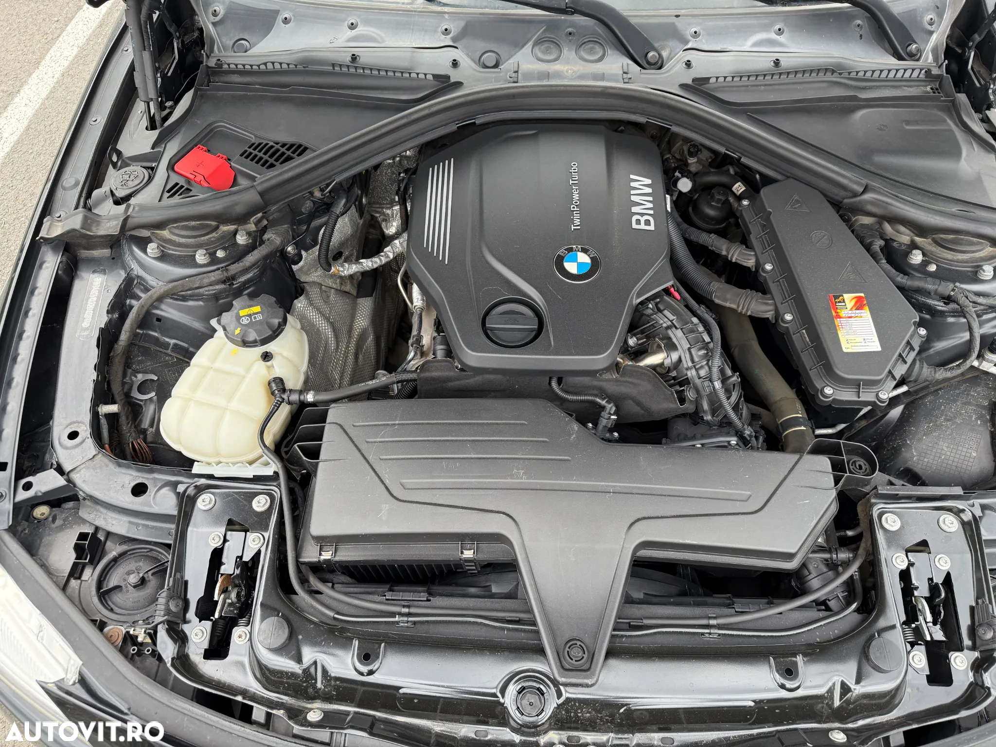 BMW Seria 3 320d - 19