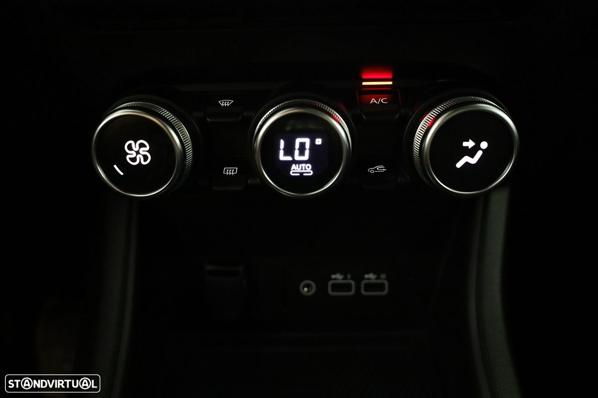 Renault Captur 1.0 TCe Techno Bi-Fuel - 13