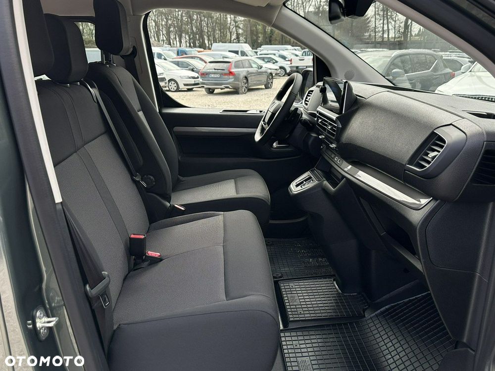 Peugeot Traveller - 23