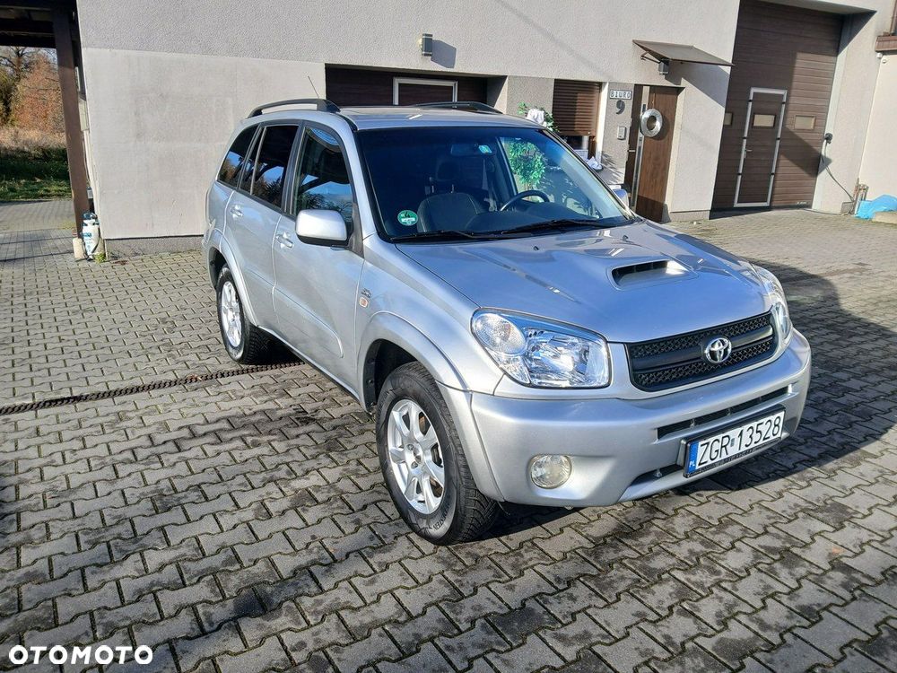 Toyota RAV4 D-4D 4x4 - 2