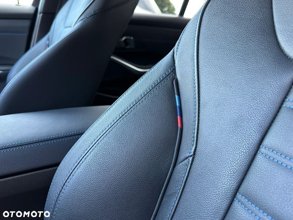 BMW Seria 3 330i xDrive M Sport sport - 22