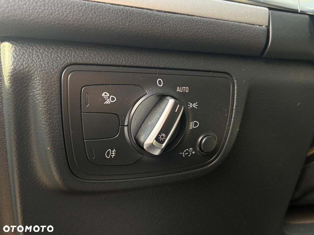 Audi A6 Avant 2.0 TDI Multitronic - 11