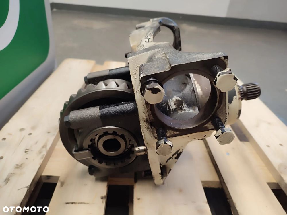Dyferencjał 15X32 18670  New Holland LB 110 - 8