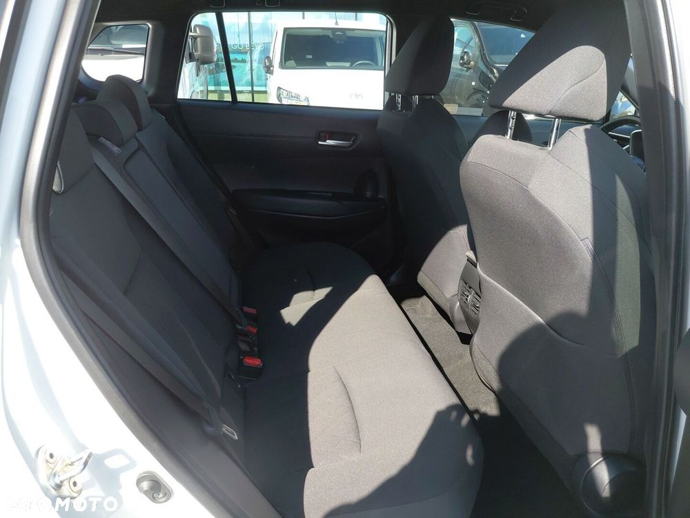 Toyota Corolla Cross - 10