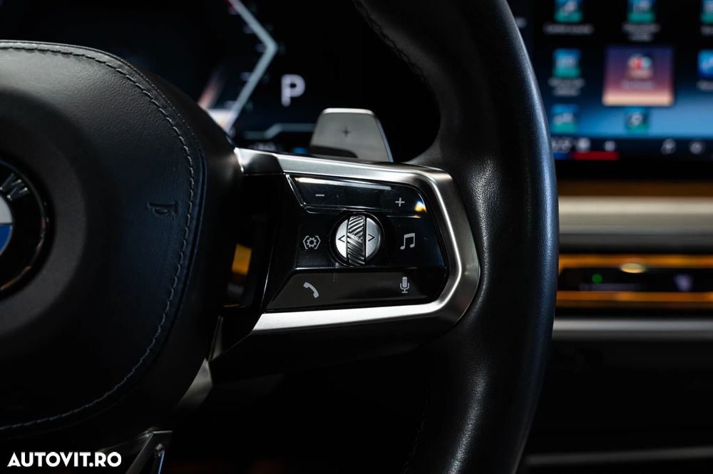 BMW Seria 7 740d xDrive MHEV - 21