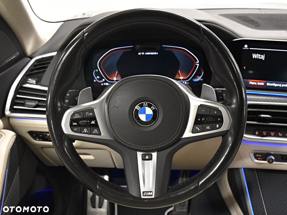 BMW X7 M50i sport - 17
