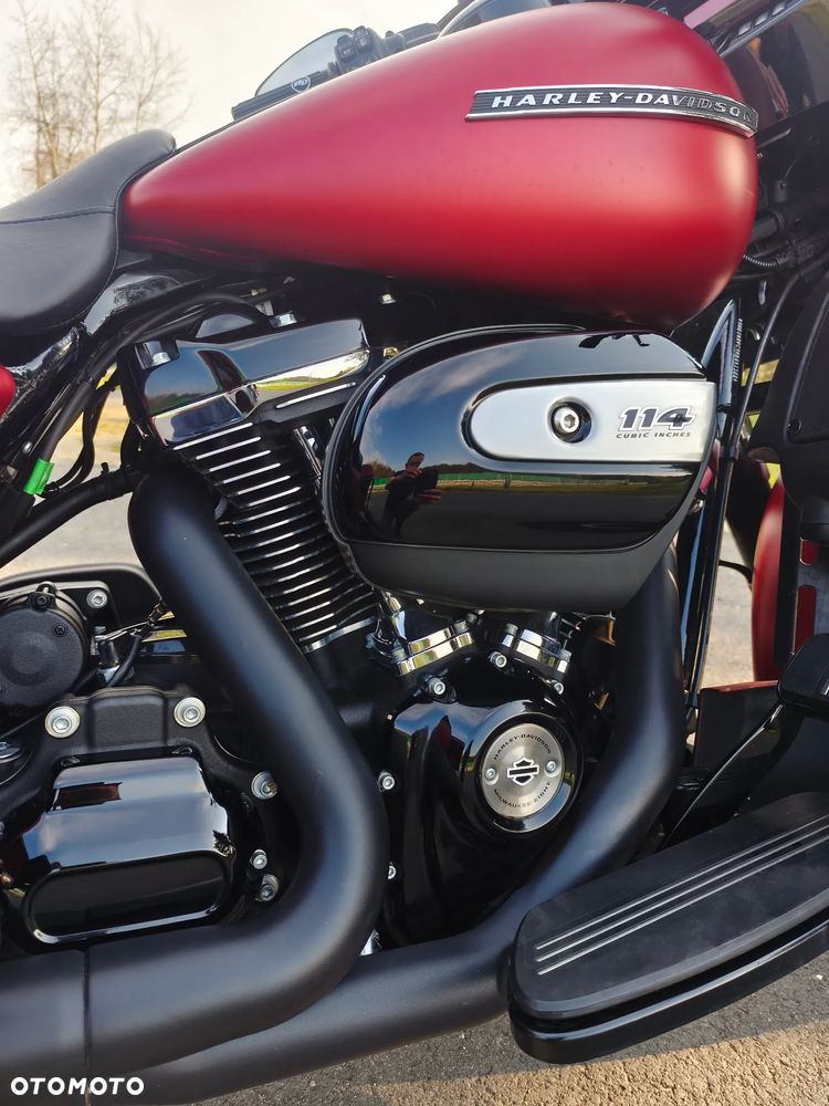 Harley-Davidson Touring Street Glide - 11