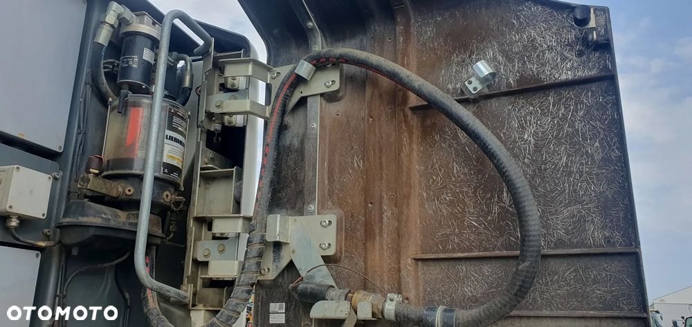 Liebherr A914 Compact - 6