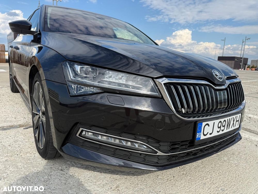 Skoda Superb 2.0 TDI DSG 4X4 Laurin & Klement - 5