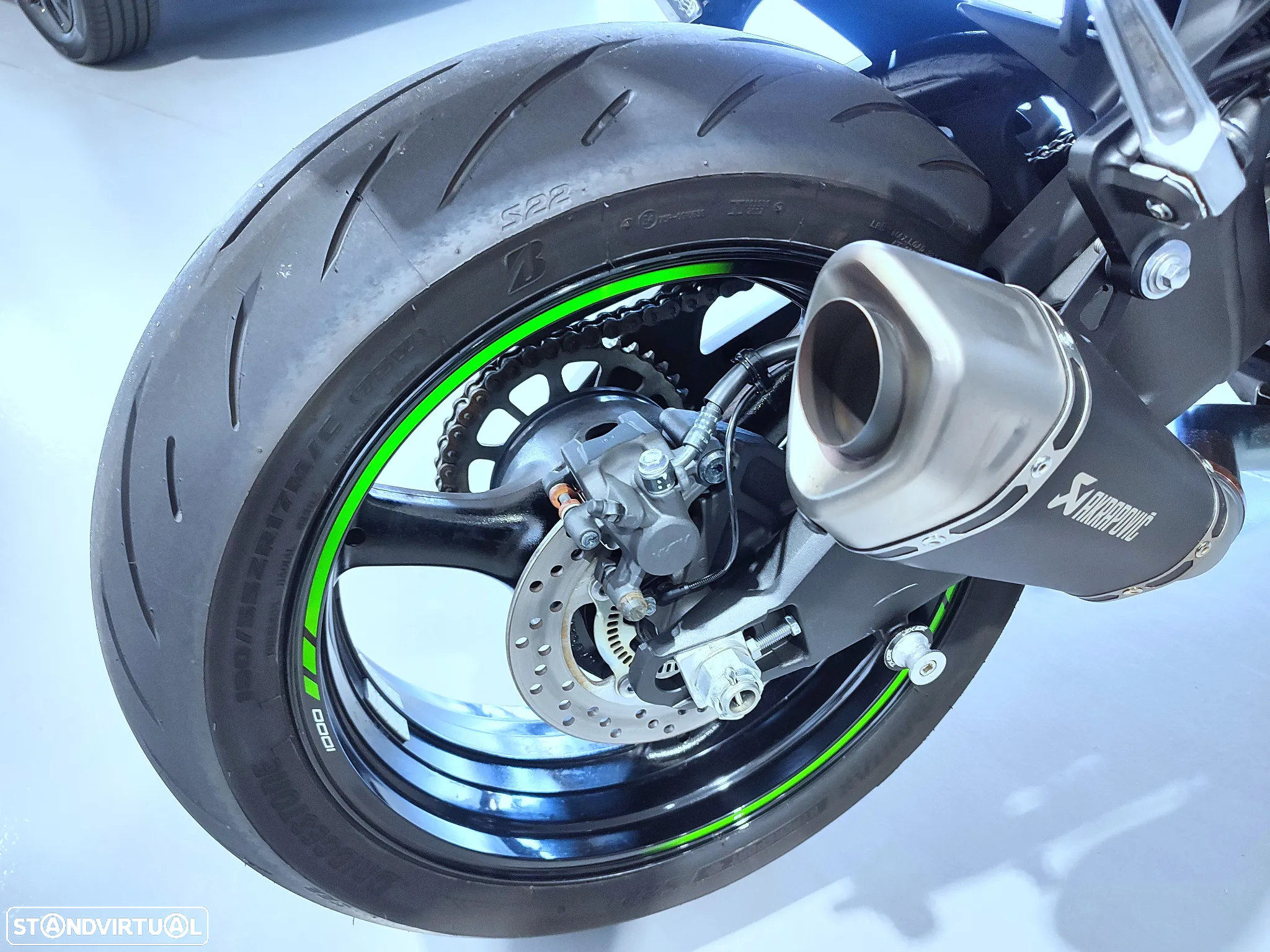 Kawasaki ZXR ZX-10R - 20