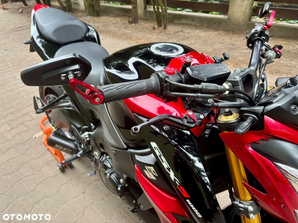 Suzuki GSX 1000 - 11