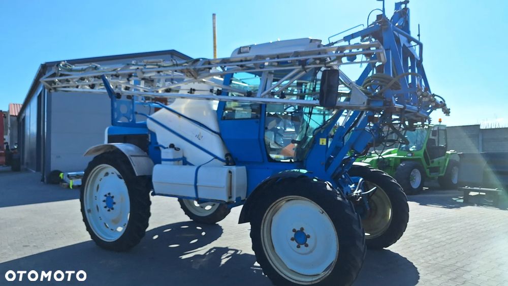 Inny Matrot M24d Opryskiwacz Samojezdny 2002rok import Francja 28metrów - 2