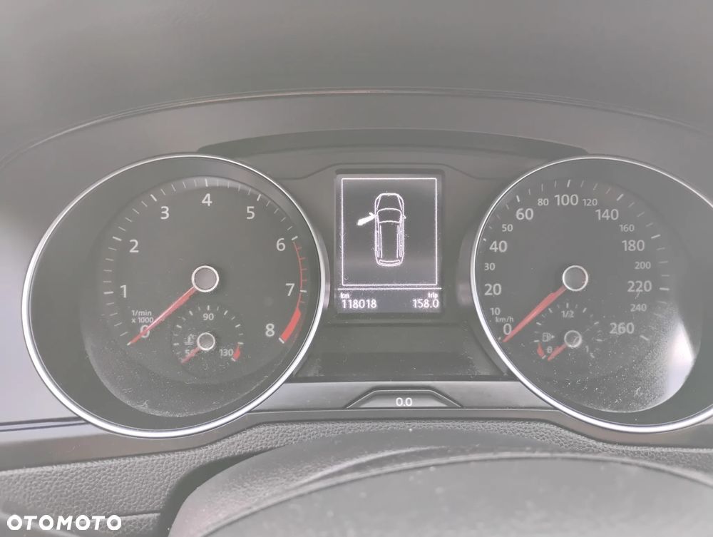 Volkswagen Passat Variant 1.4 TSI (BlueMotion Technology) Trendline - 14