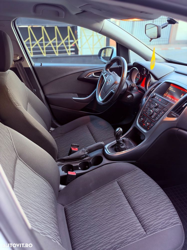 Opel Astra - 8