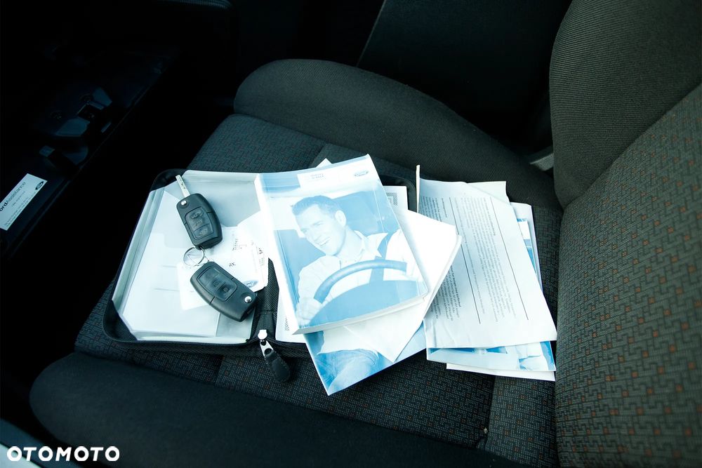 Ford S-Max 2.0 FF Titanium - 35