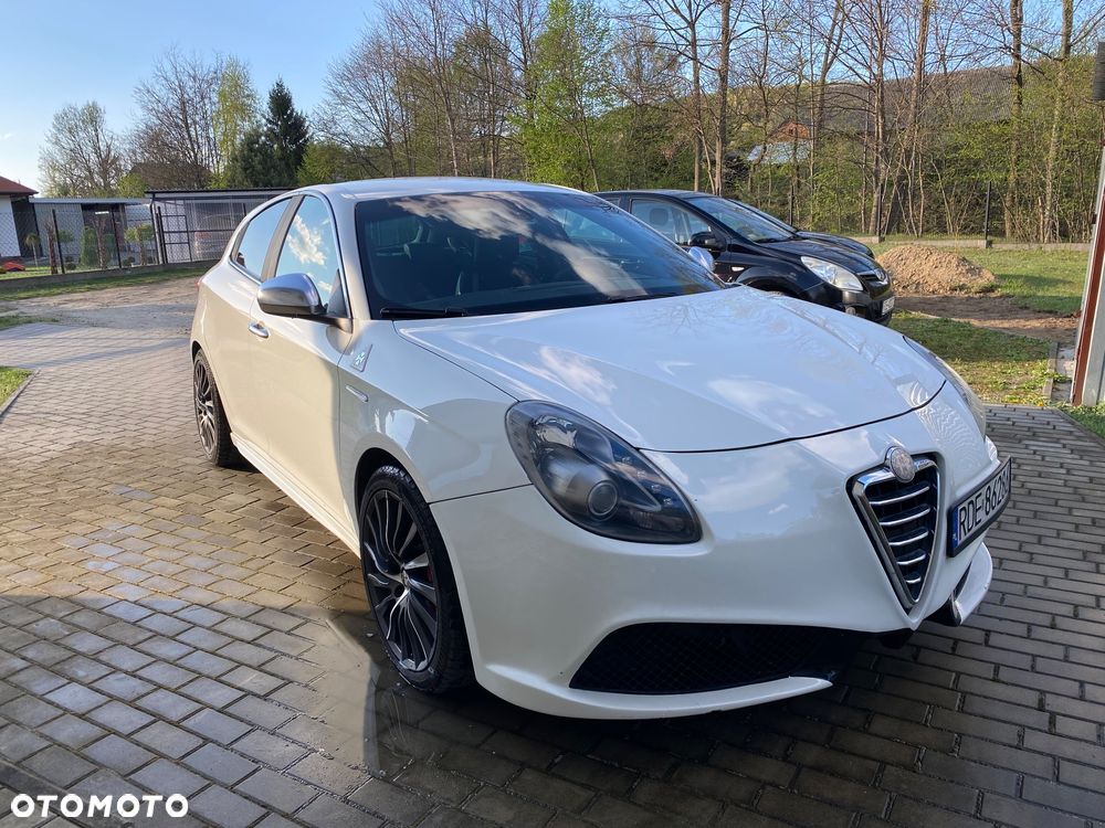 Alfa Romeo Giulietta 1750 TBi Quadrifoglio Verde - 4