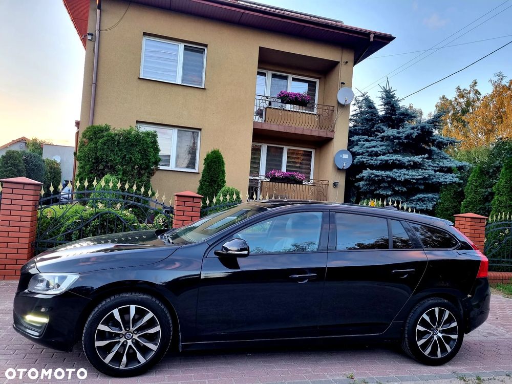 Volvo V60 D2 Drive-E Momentum - 2