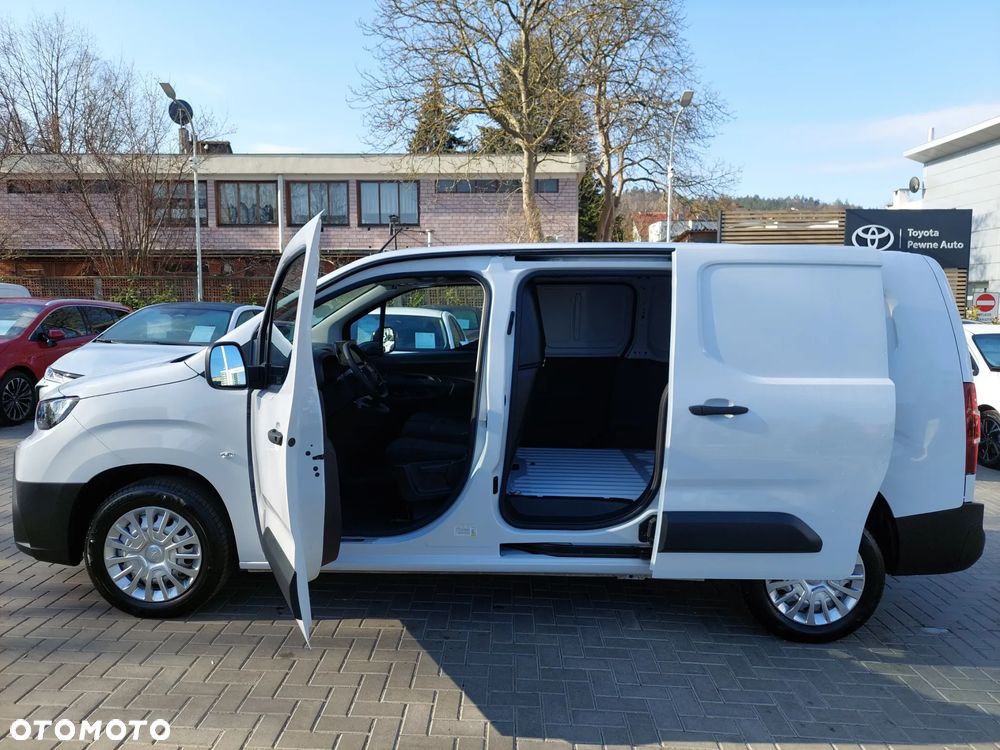 Toyota Proace City - 16